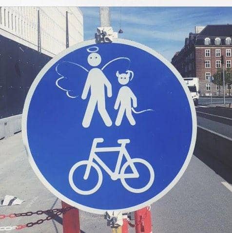 tanda lalu lintas sepeda (twitter.com/orease_b)
