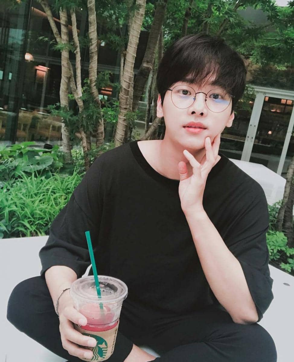 N VIXX (instagram.com/achahakyeon)