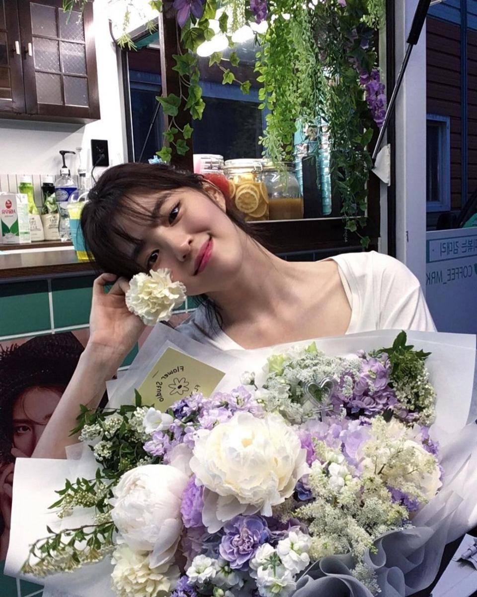 Han So Hee (Instagram.com/xeesoxee