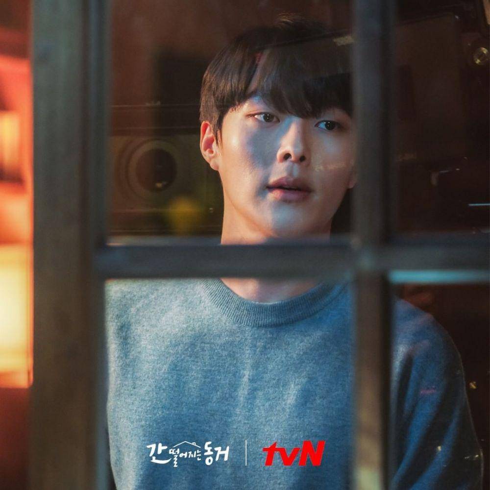 Jang Ki Yong di drama My Roommate is a Gumiho. (instagram.com/tvndrama.official)
