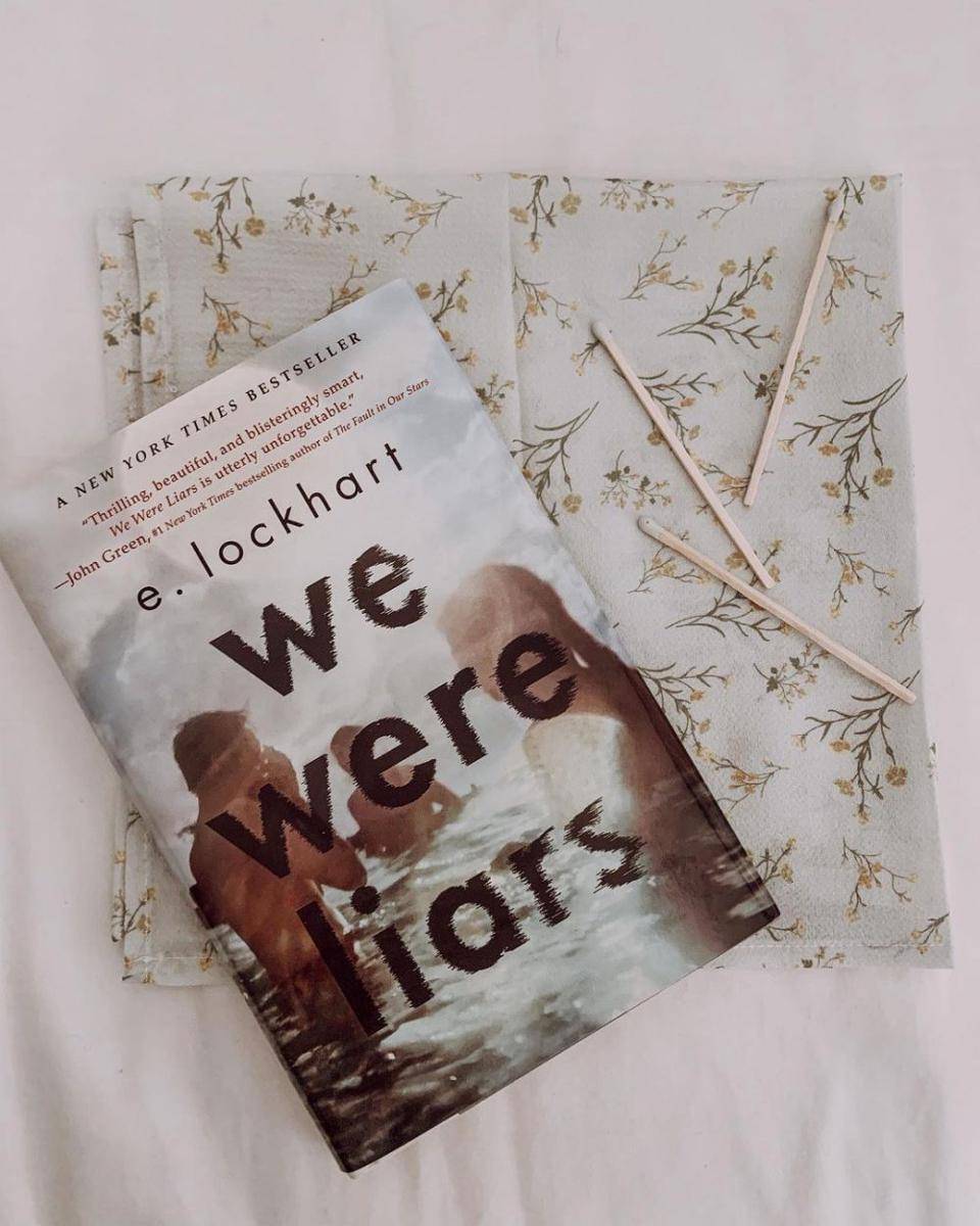 We Were Liars oleh E. Lockhart (instagram.com/anneofreadgables)