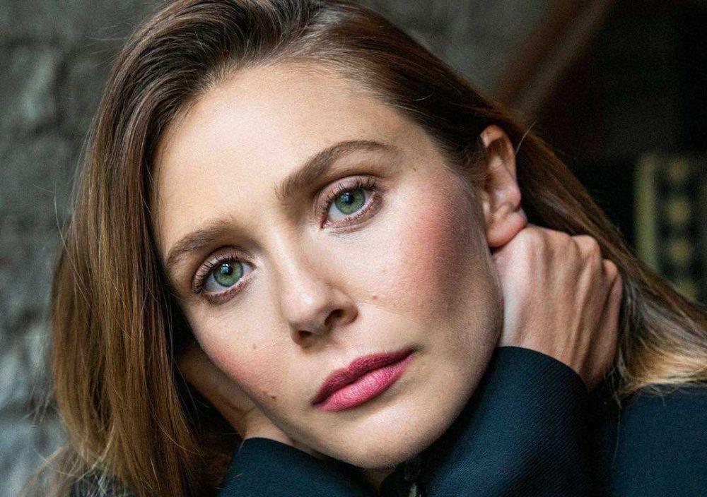 Bintangi 'Doctor Strange 2', 10 Pesona si Cantik Elizabeth Olsen