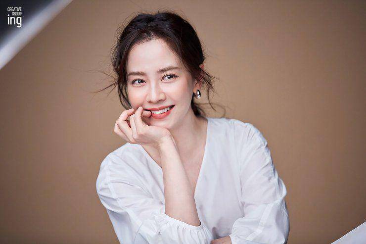 Song Ji Hyo (hancinema.net)