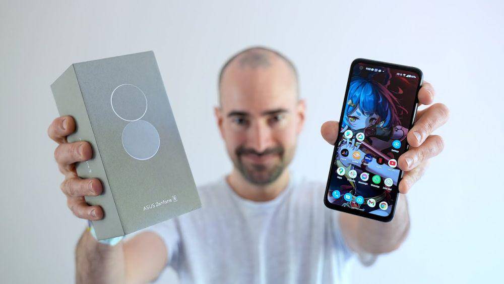 Asus Zenfone 8 (youtube.com/Tech Spurt)