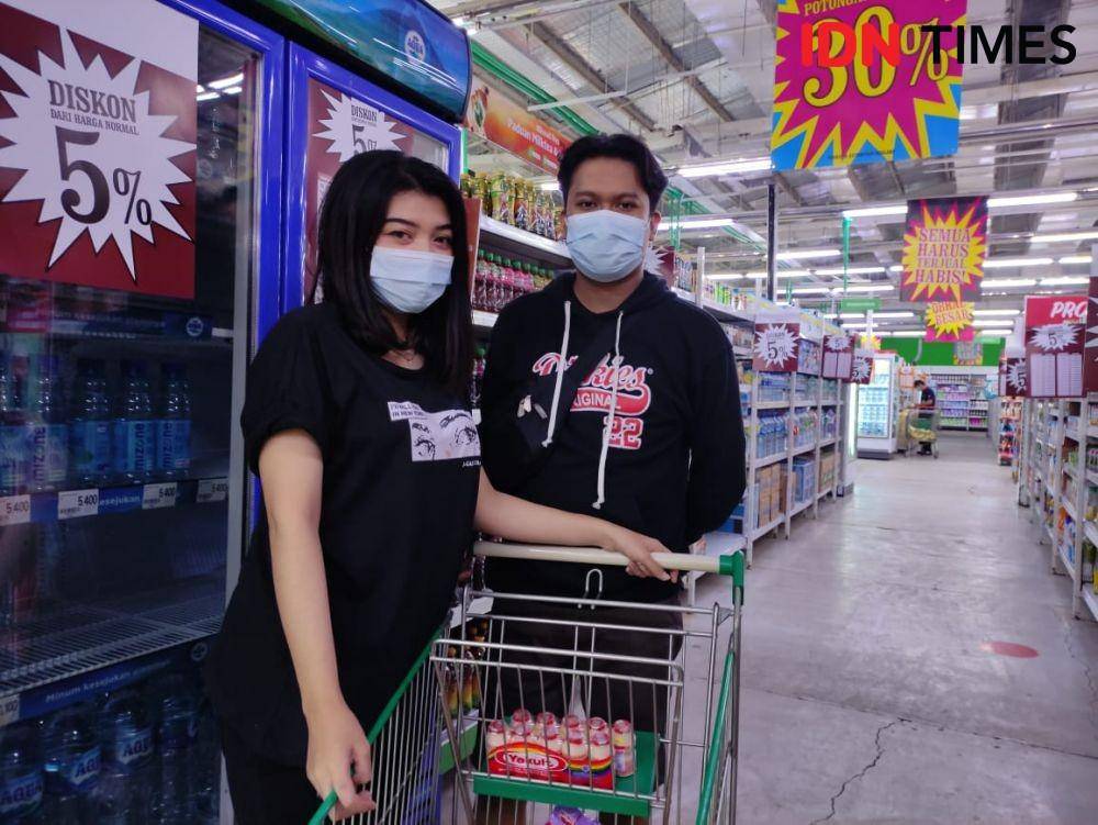 Potret kondisi Giant di Kreo, Ciledug pada Senin, (31/5/2021) jelang penutupan seluruh outlet. (IDN Times/Helmi Shemi)