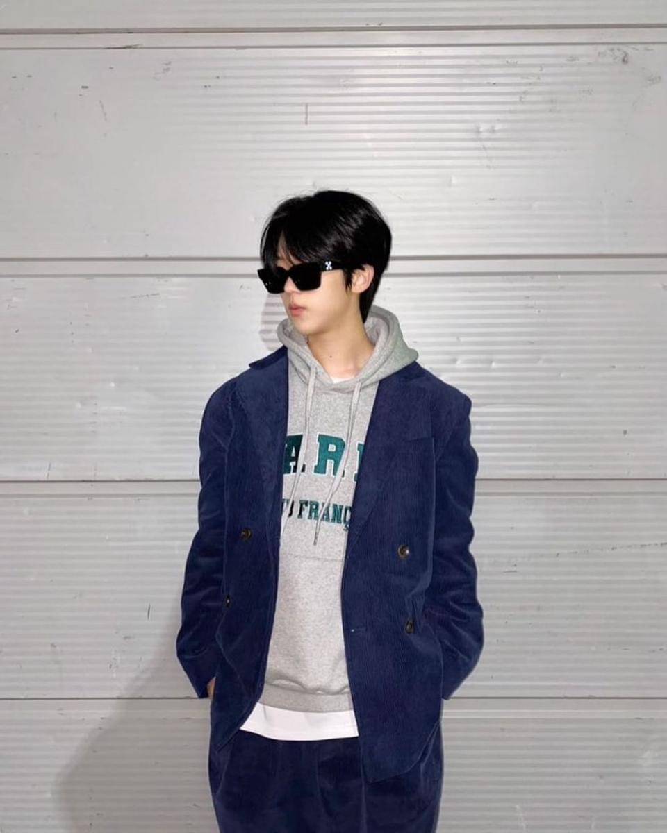 BIG Naughty (instagram.com/bignaughtyboi)