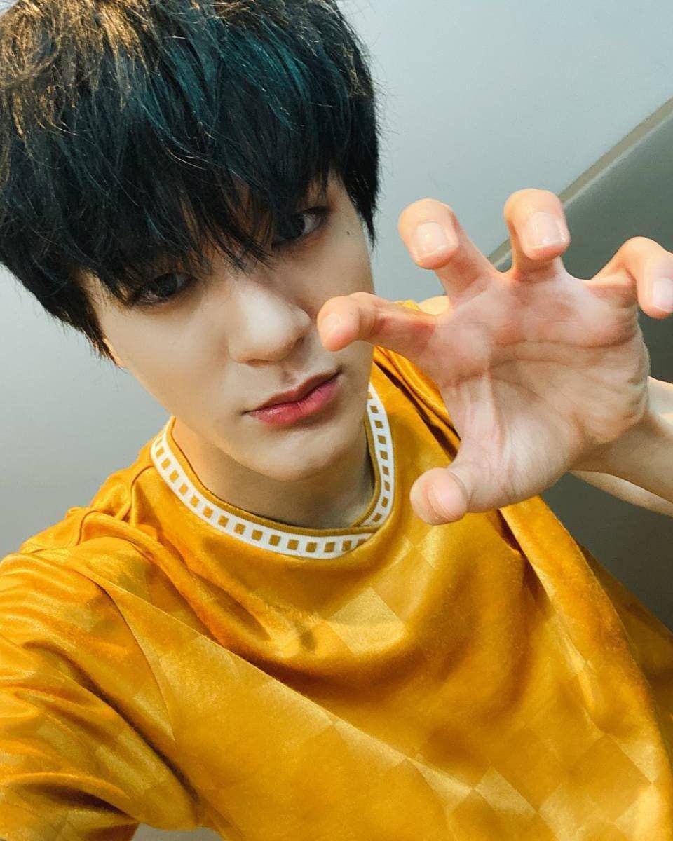 Jeno NCT Dream (instagram.com/jeno.archives)