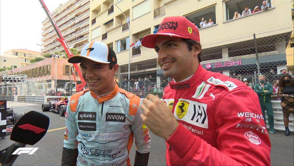 Carlos Sainz dan Lando Norris saat sesi wawancara usai GP Monako. (twitter.com/F1)