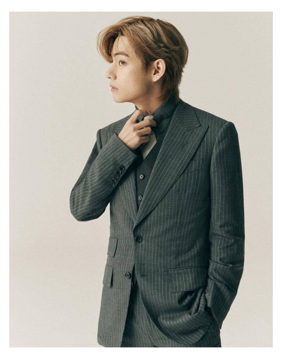 V BTS (twitter.com/BTS_twt)