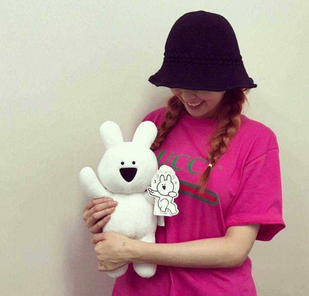 HyunA (instagram.com/hyunah_aa)