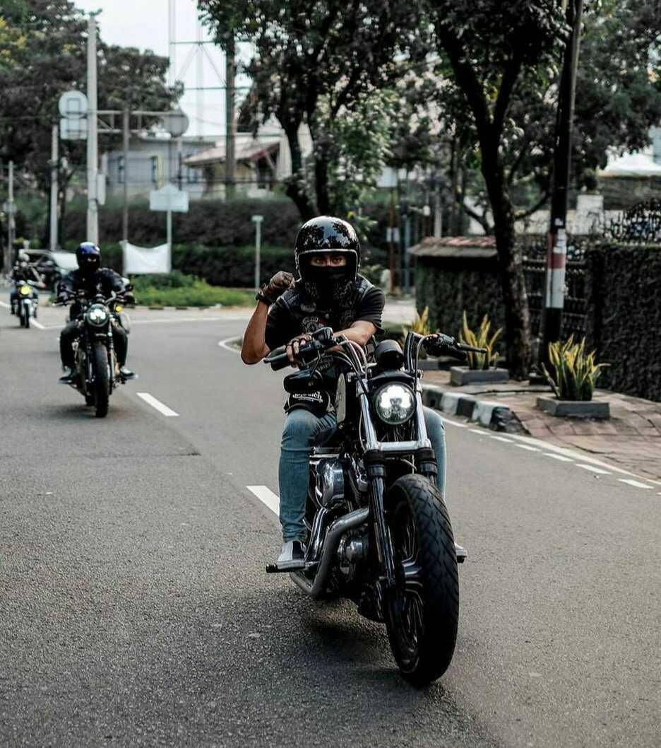 Abidzar naik motor gede. (Instagram.com/abidzar73)