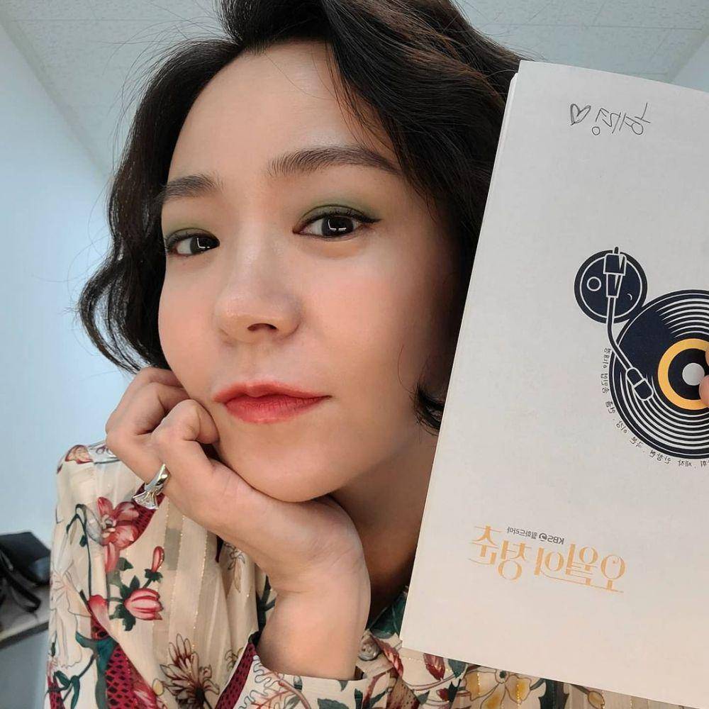 Shim Yi Young (instagram.com/simyiyoung_)