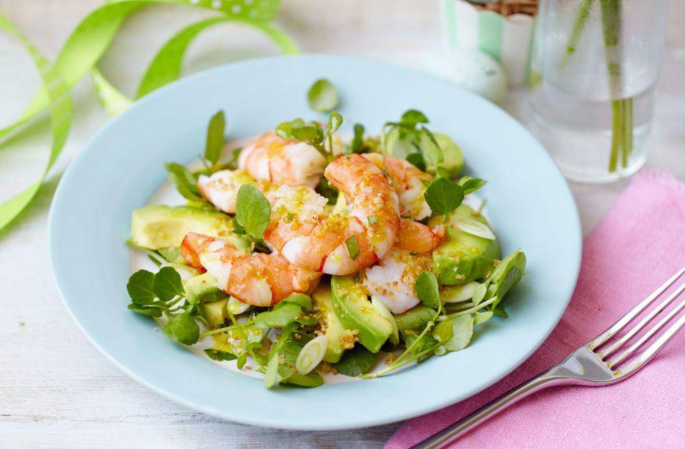 avocado and prawn salad (realfood.tesco.com)