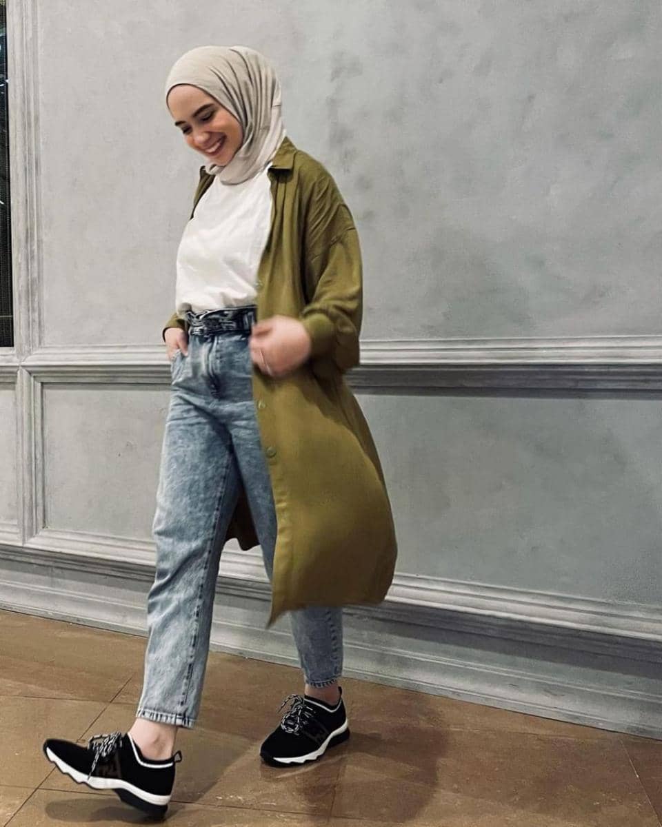 Putri Anne (instagram.com/putriannesaloka)