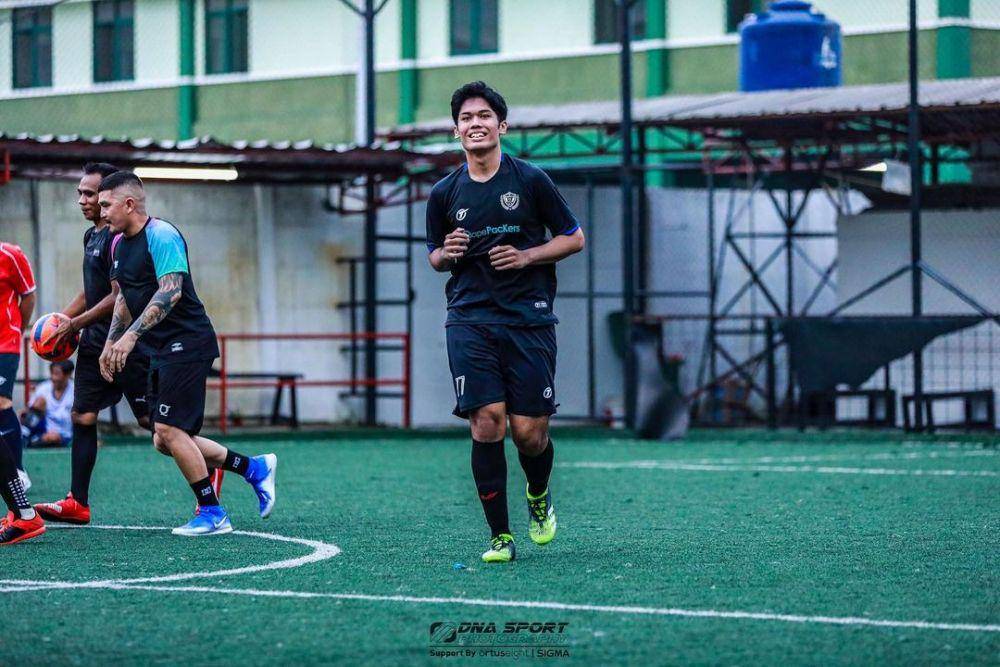 Nuca bermain bola. (instagram.com/drunuca02)