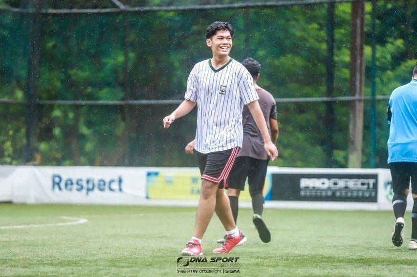 Nuca bermain bola. (instagram.com/drunuca02)