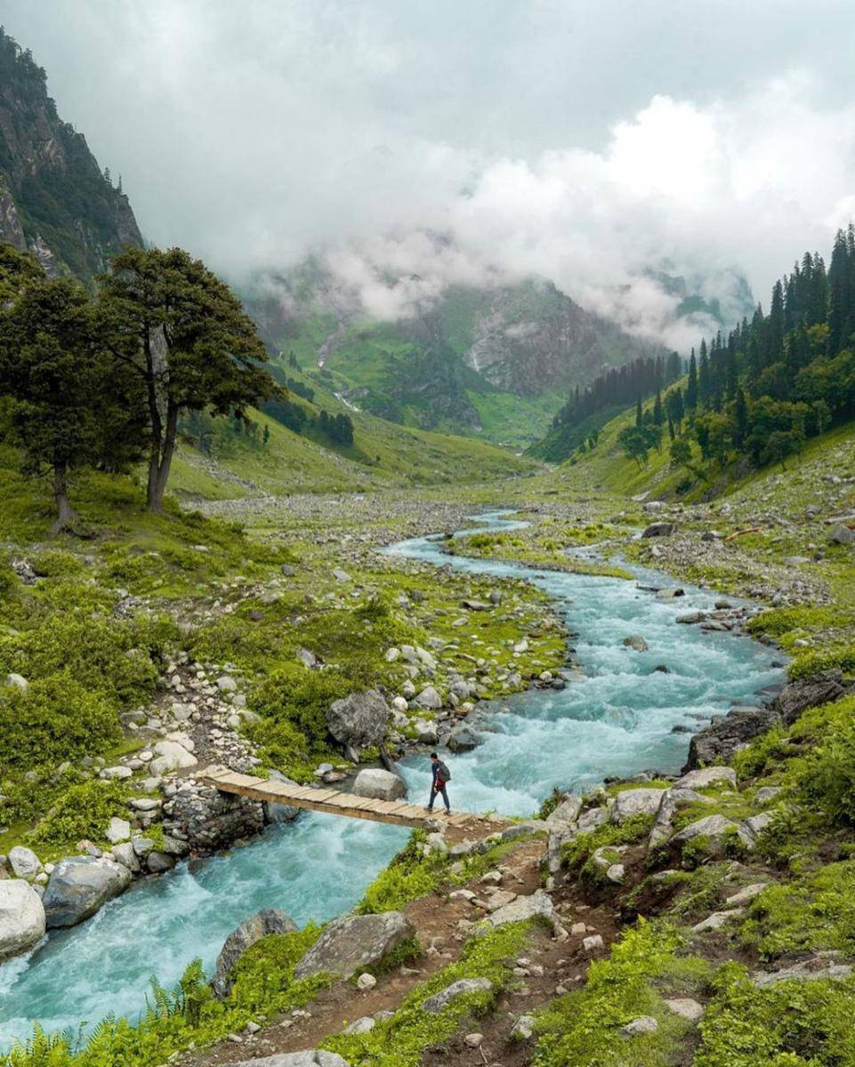 Hampta Pass (instagram.com/worthashott)