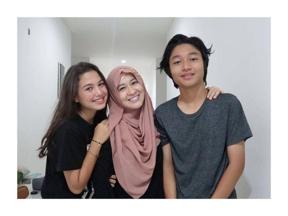 Saskia Chadwick bersama Kiesha Alvaro dan Okie Agustina (instagram.com/okieagustina_)