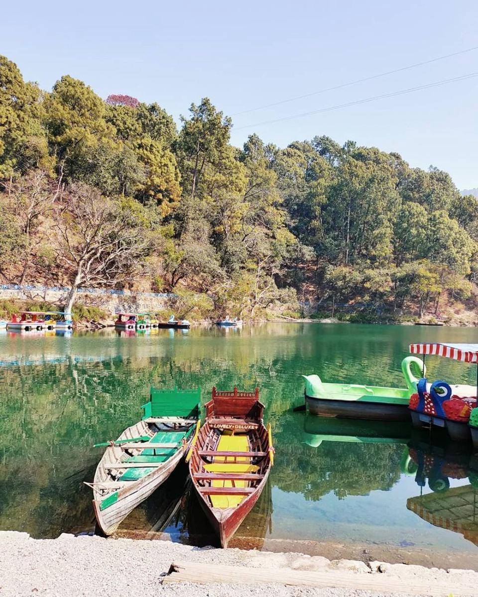 Sattal Lake (instagram.com/wanderlust.sudhir)