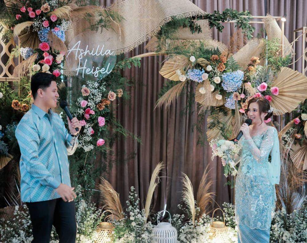 Prosesi lamaran Ashilla eks. Blink. (Instagram.com/toryta.decor)