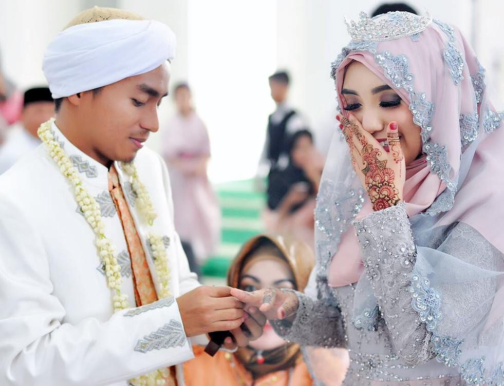 Cerai, 6 Deretan Publik Figur ini Bertaaruf Sebelum Menikah