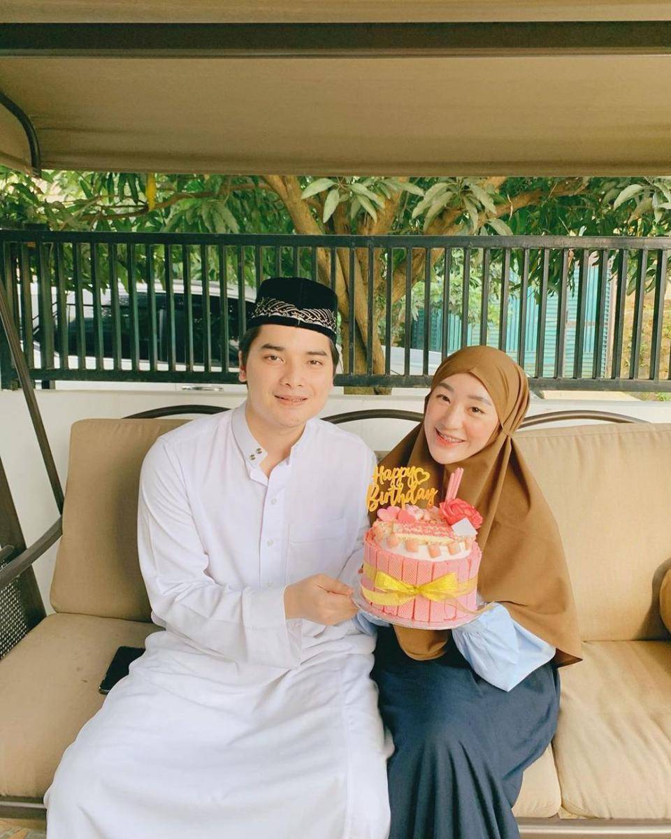 Deretan publik figur yang taaruf berujung cerai (Instagram.com/larissachou)