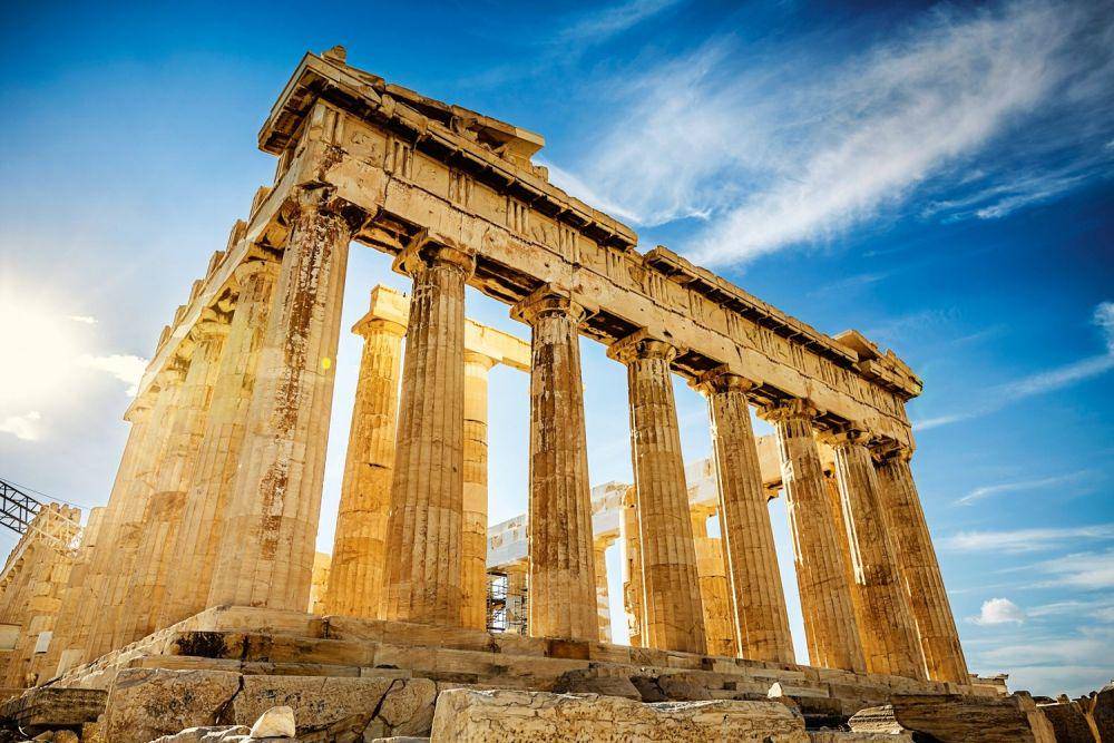 Kuil megah untuk Dewi Athena di Yunani. (history.com)