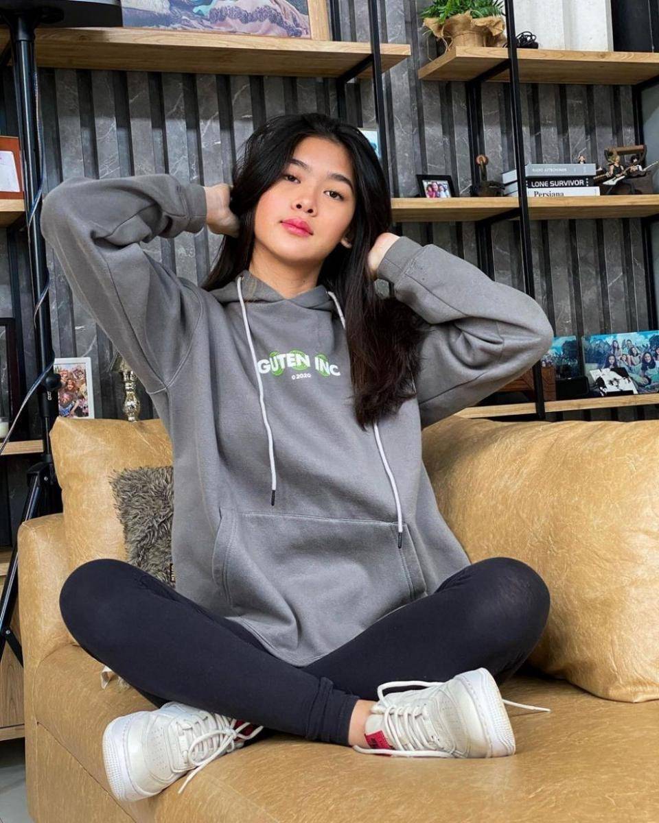 Kayra Miendra (instagram.com/kayra.miendra)