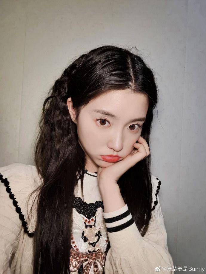 Bunny Zhang (weibo.com/张楚寒是Bunny)