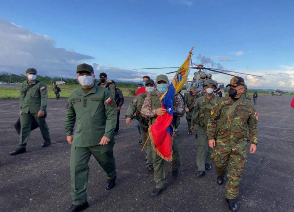 Penyambutan Tentara Venezuela yang ditahan pembelot FARC di Caracas, Venezuela pada Selasa (01/06/2021). (twitter.com/ErikaOSanoja)