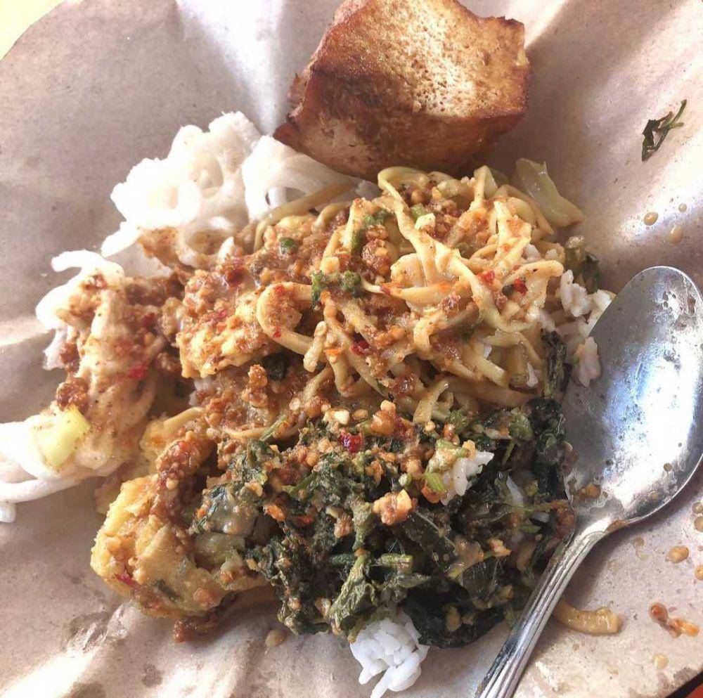 Warung Pecel Mbok Kami (instagram.com/cyn.dv)