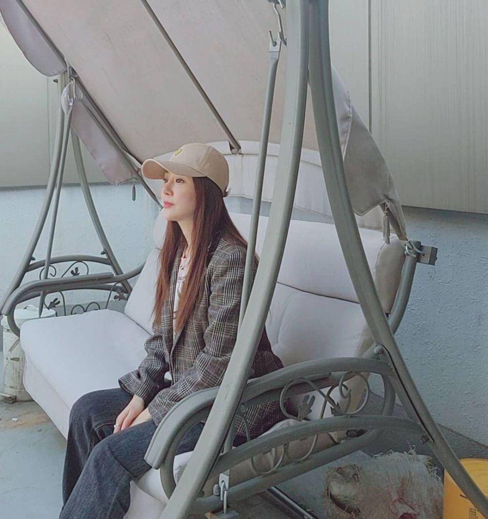 ootd sporty Oh Na Ra (instagram.com/sabita_5)