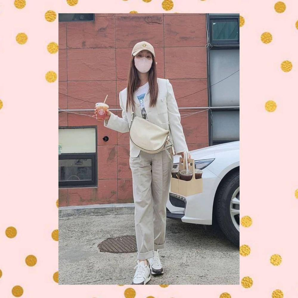 ootd sporty Oh Na Ra (instagram.com/sabita_5)