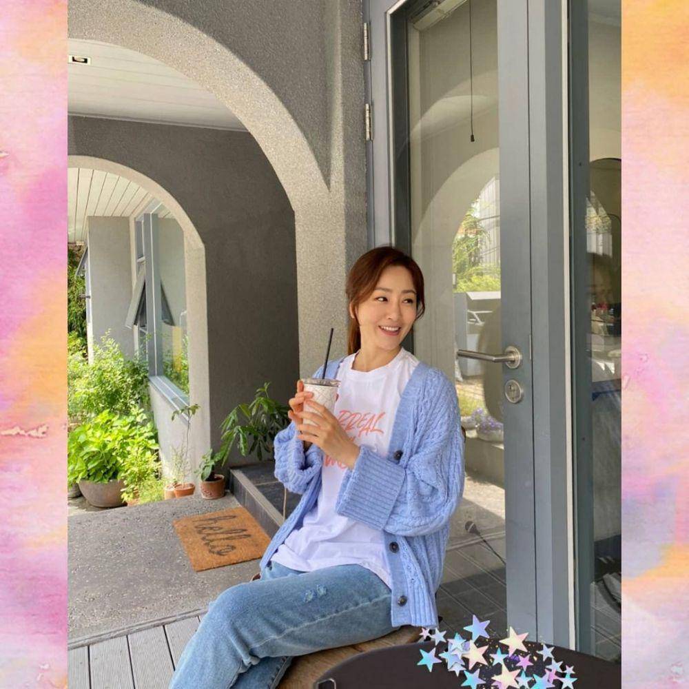 ootd sporty Oh Na Ra (instagram.com/sabita_5)