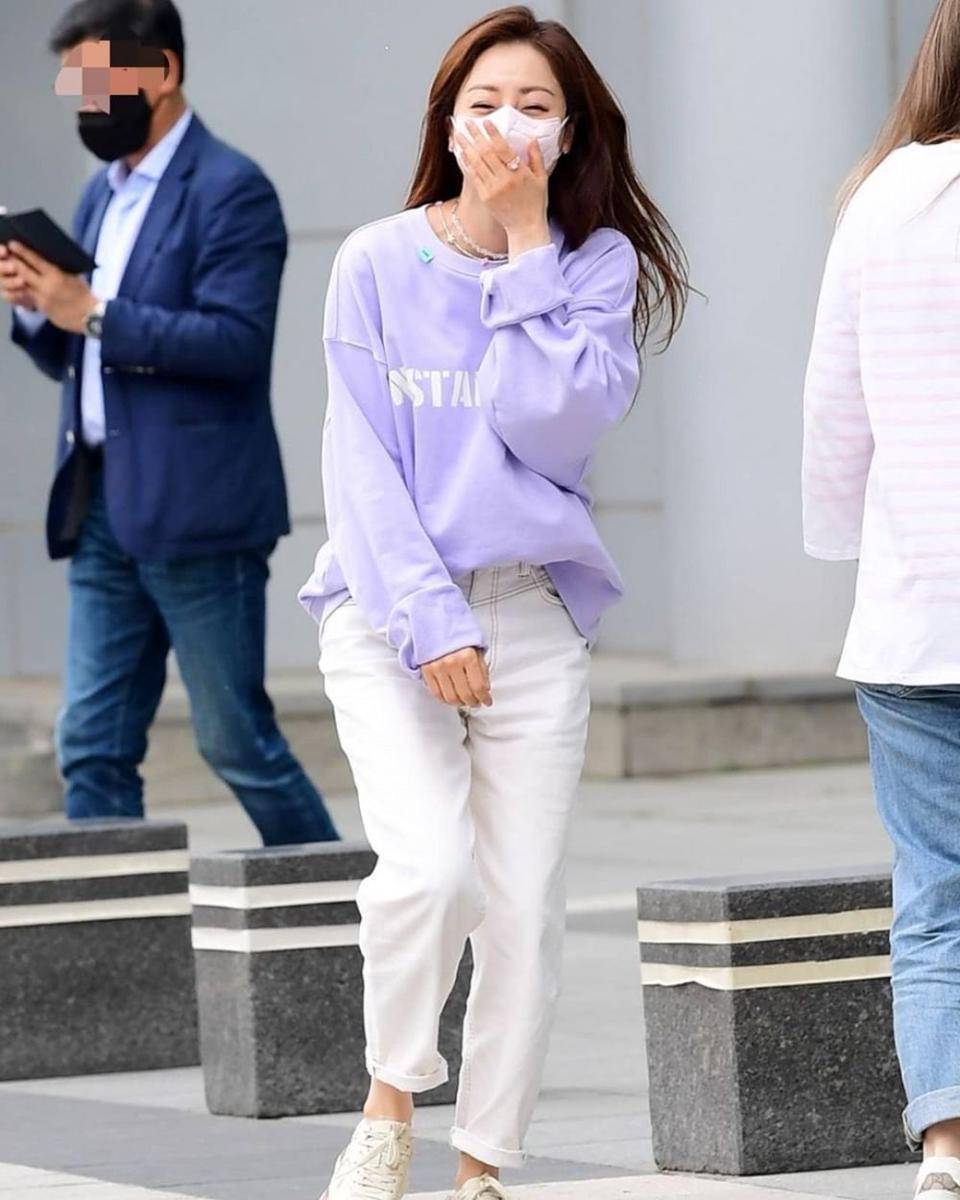 ootd sporty Oh Na Ra (instagram.com/sabita_5)