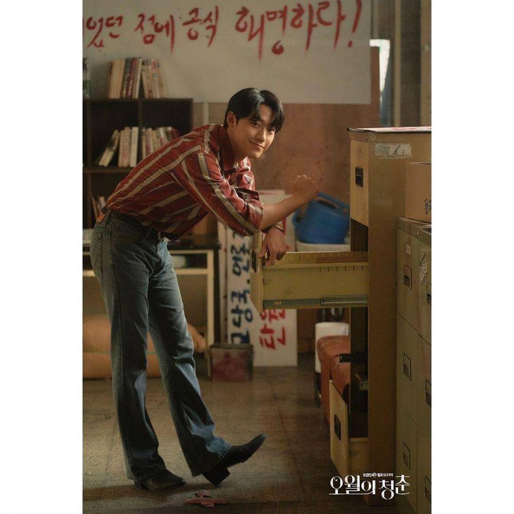 Lee Do Hyun di balik layar drama Youth of May. (instagram.com/kbsdrama)