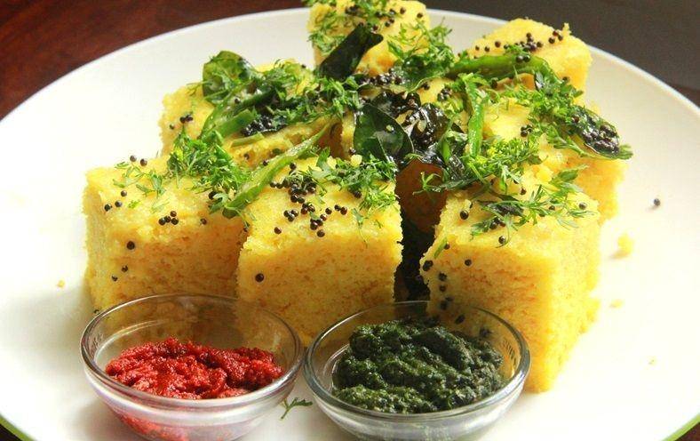 Ilustrasi dhokla (english.omblabla.com)