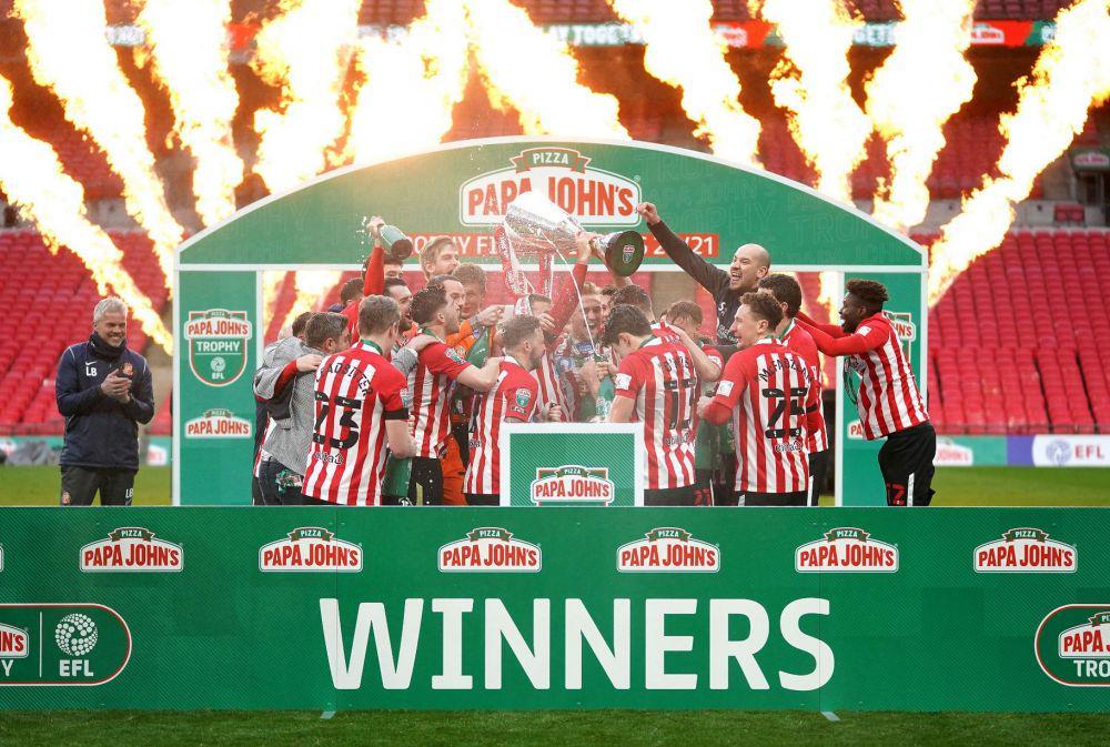Mengenal Papa John's Trophy, Turnamen untuk Divisi Bawah Liga Inggris!