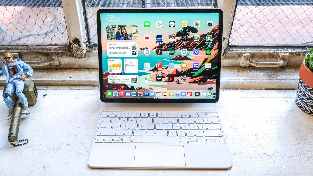 Apple iPad Pro 12.9 (2021) (tomsguide.com)