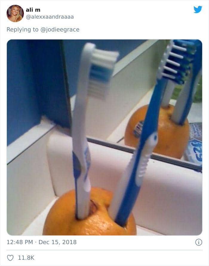 Barang aneh di kamar mandi cowok. (twitter.com/alexxaandraaaa)