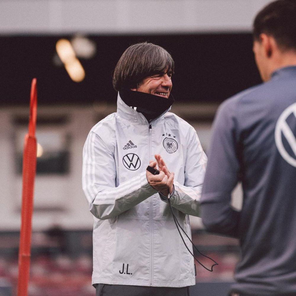 Sederet Tinta Emas Joachim Loew Bersama Jerman