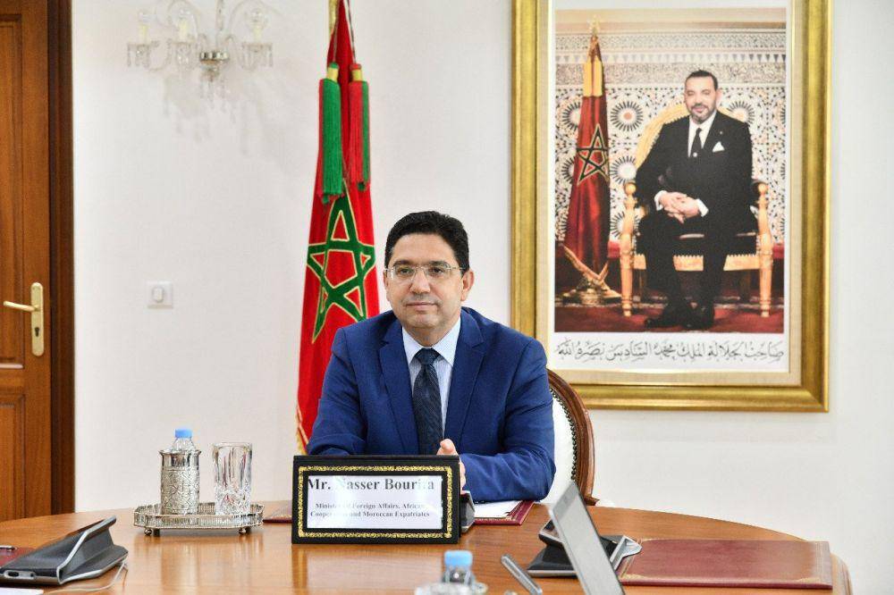Menteri Luar Negeri Maroko Nasser Bourita saat menghadiri pertemuan dengan delegasi Maladewa pada hari Minggu (30/05/2021). (twitter.com/maldivesmorocco)