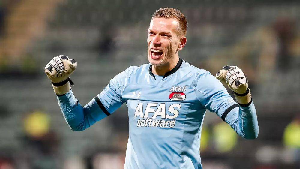 Jasper Cillessen dicoret dari timnas Belanda, Marco Bizot jadi penggantinya (tellerreport.com).