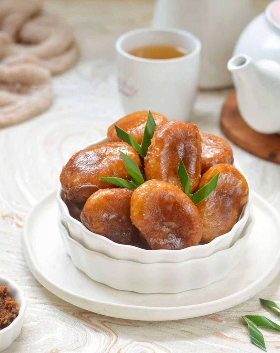 Gemblong (instagram.com/iren_natty)