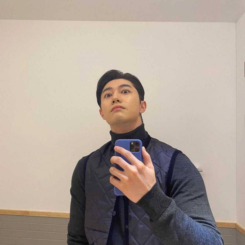 Kwak Dong Yeon (instagram.com/kwakdongyeon0)
