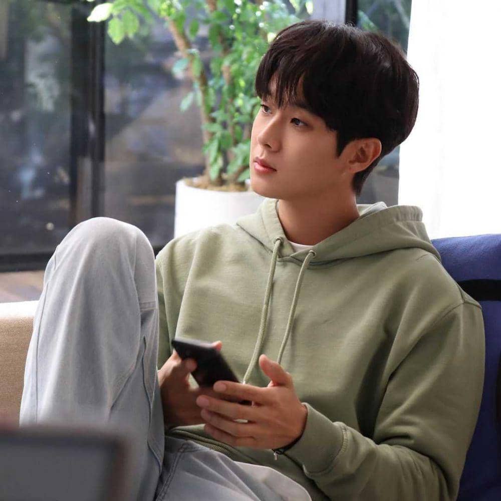 Choi Woo Shik (instagram.com/management_soop)