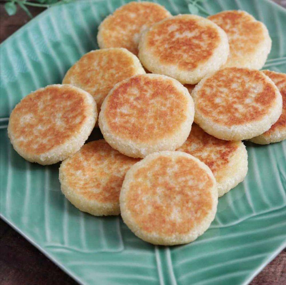 Wingko babat (instagram.com/fridajoincoffee)