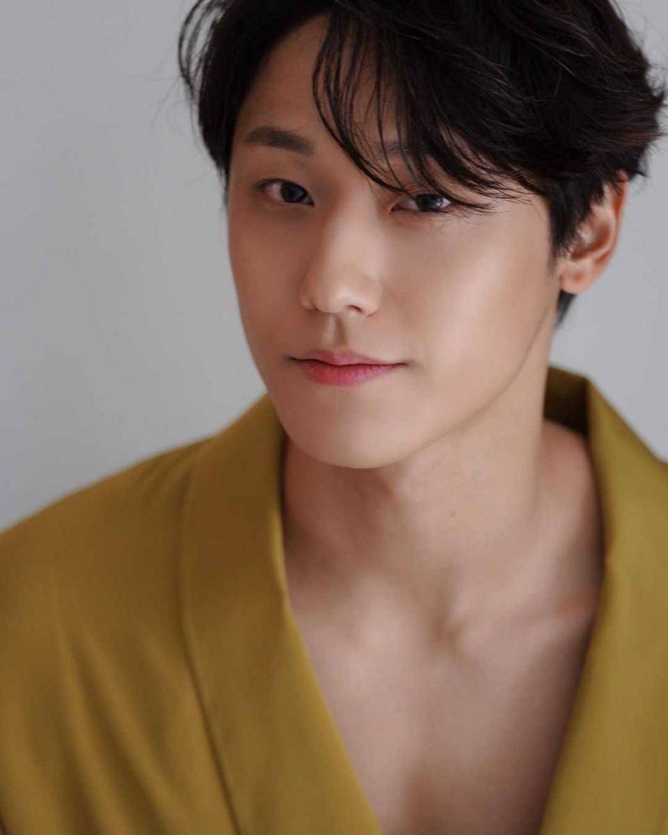 Lee Do Hyun (instagram.com/ldh_sky)