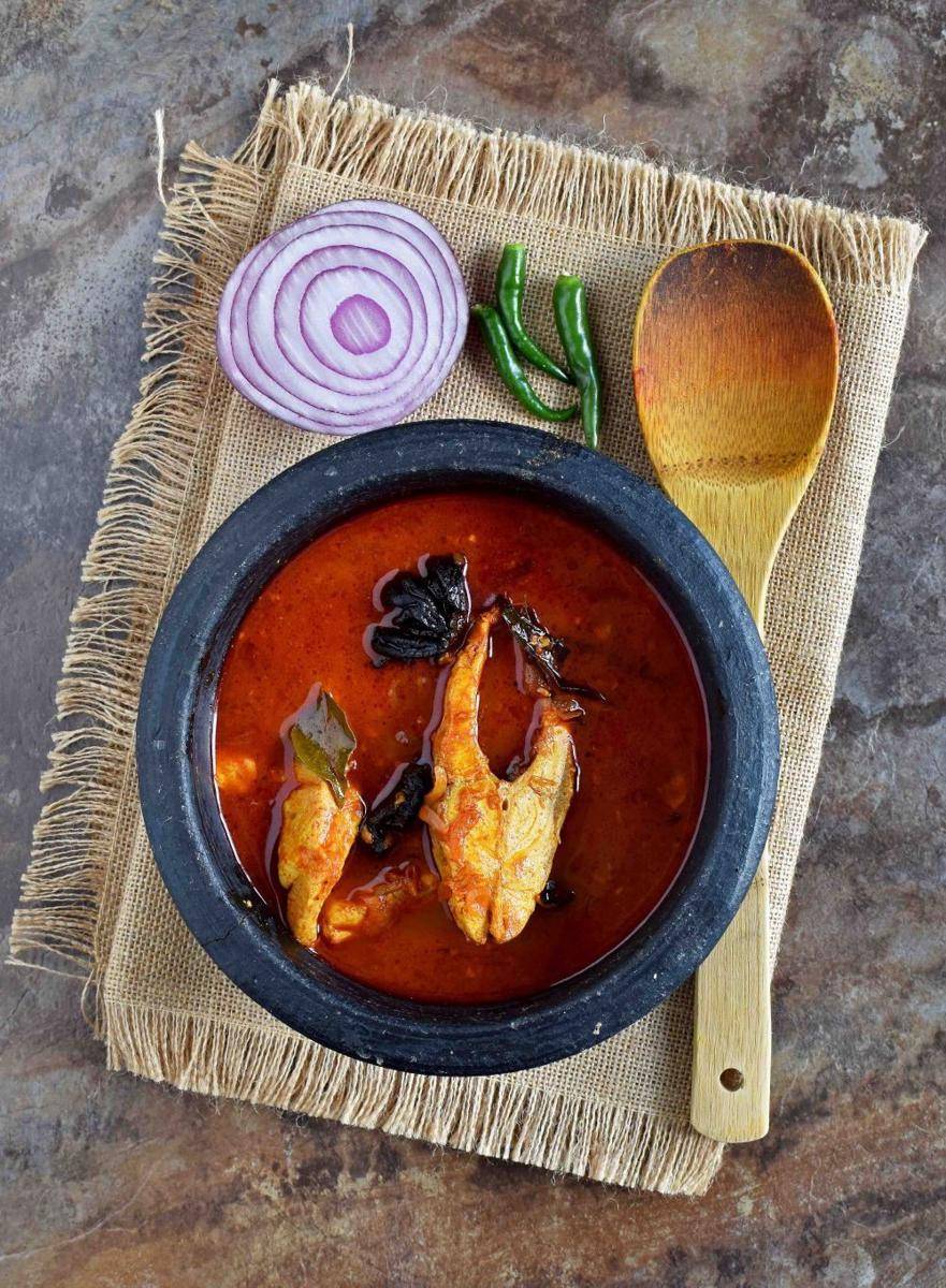 nadan meen curry (pepperdelight.com)