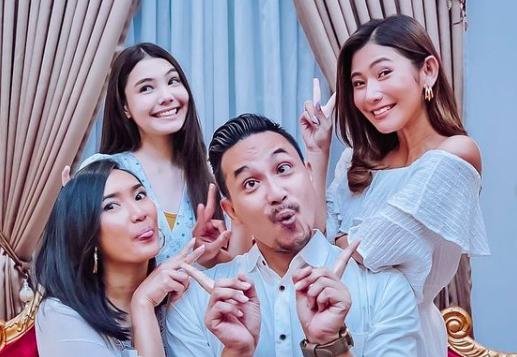 10 Potret Kedekatan Para Pemain Suara Hati Istri: Zahra di Balik Layar